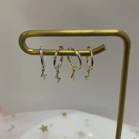 Video showing the Lightning Bolt Huggies.