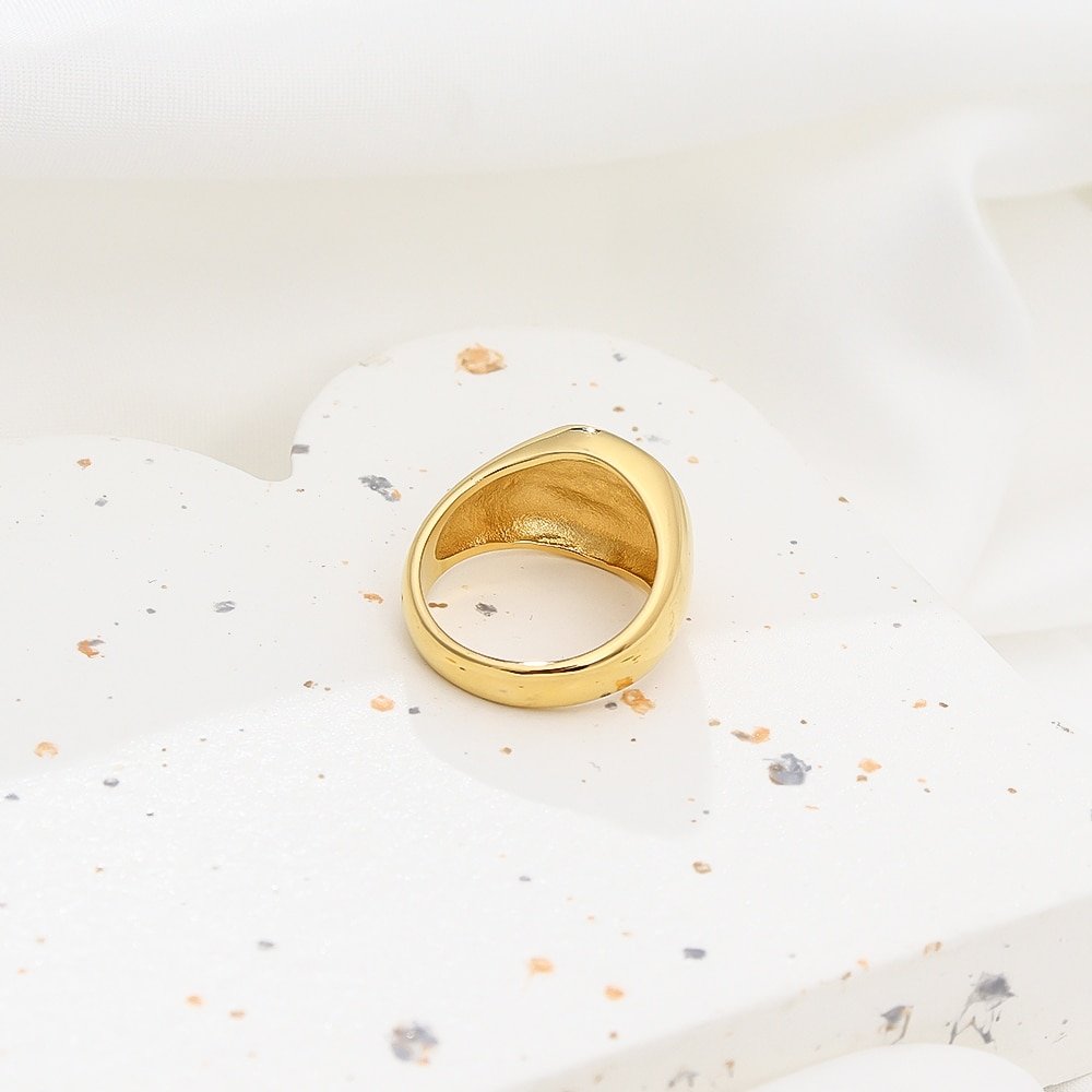 Back view of the Smiley Signet Ring.